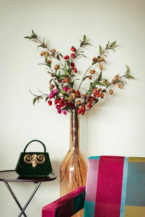 Satin branches with opinions