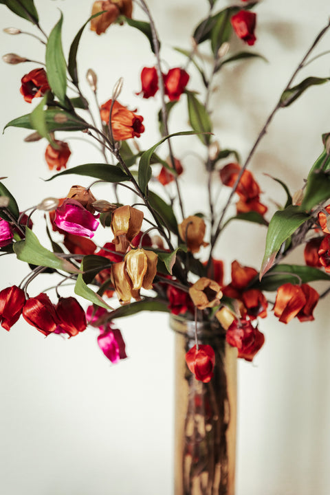 Satin branches with opinions