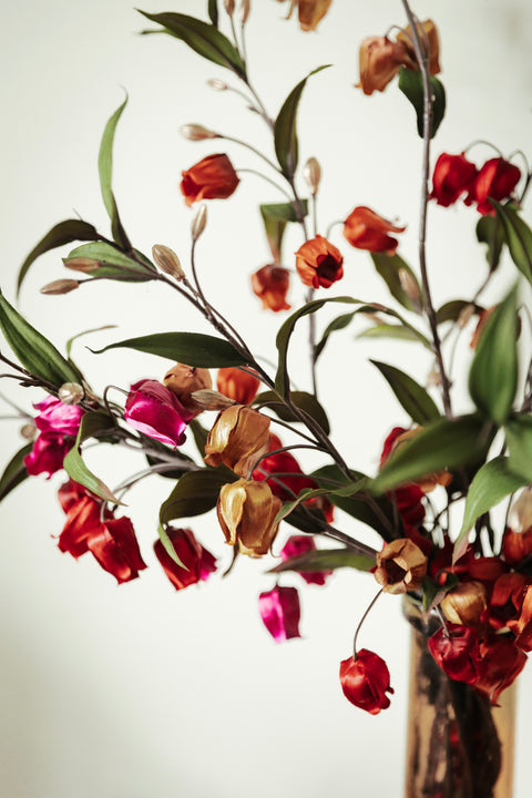 Satin branches with opinions